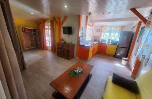 Sainte-Luce House | T3 Mango Kasavanille: furnished, pool, air conditioning, great view