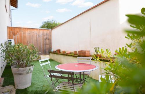 Pibrac Apartment | T3 Spacieux et Moderne - Climatisation, Parking & Terrasse
