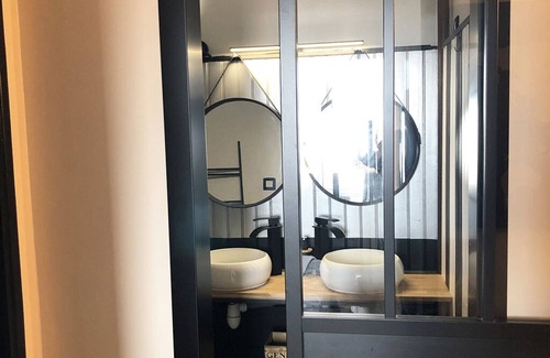 Barriere de Paris Apartment | T3 URBAN Appart - Parking /metro access -11 mn from AIRBUS