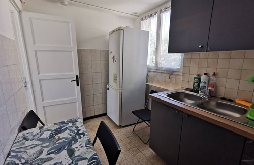 3rd Arrondissement Apartment | T4 Apartment with sunny balcony near gare st Charles Marseille
