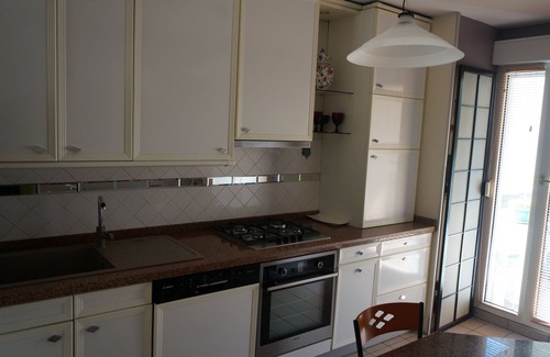 Vaise Apartment | T5 in quiet town very equipped with WIFI Balcony 4 bedrooms 7 beds capacity