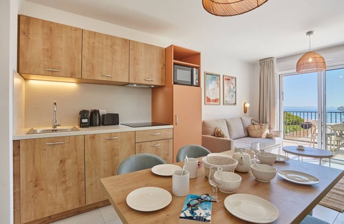 Giens Condo | T5 pour 10 | En bord de mer | Piscine + Terrasse