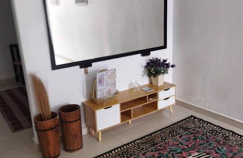 Peserai Pantai House | T8 Homestay
