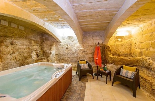 Qala House | Ta Kristoff Holiday Home