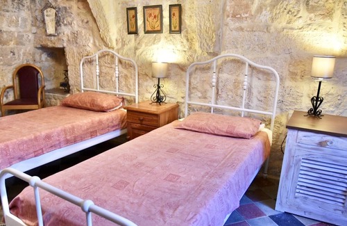 Xewkija House | Ta' Martin Farmhouse - Holiday Home In Gozo, Malta