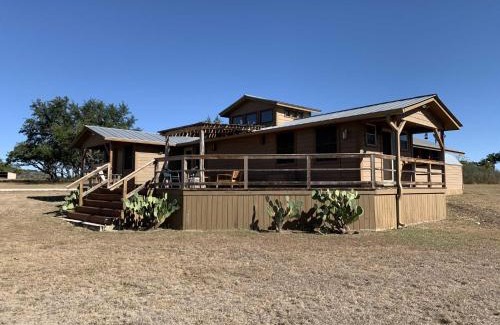 Comfort House | Tabasco Ranch - Antler Cabin