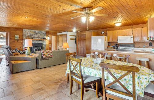 Shell Knob House | Table Rock Lake Cabin with Waterfront Views!
