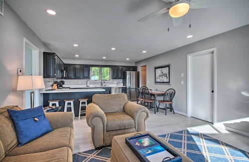 Emerald Beach House | Table Rock Lake Hideaway w/Deck: Bring Your Boat!