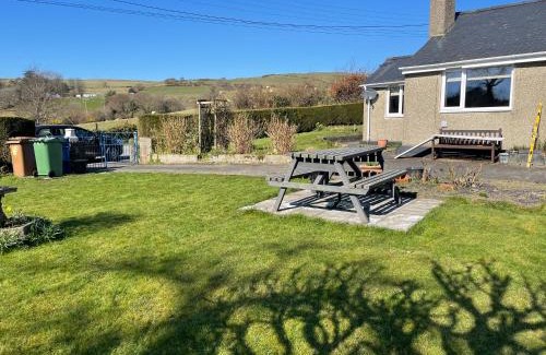 Pentrefelin House | tabor lane Dolwar our little cottage