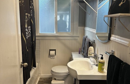 Central Tacoma Bed & Breakfast | Tacoma Homestay