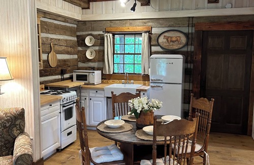 Wildwood Cabin | Tadpole Cabin at Creek Road Farm