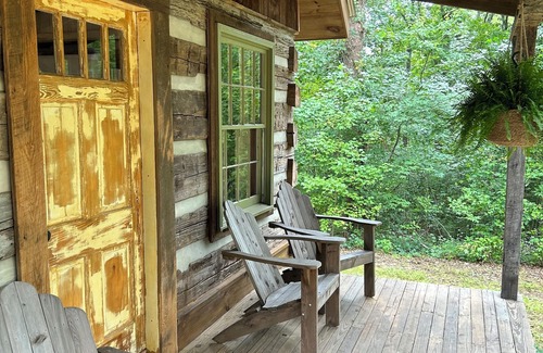 Wildwood Cabin | Tadpole Cabin at Creek Road Farm