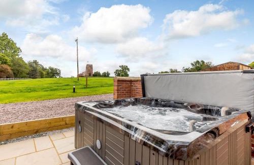 Tilston House | Tadpole Cottage At Frog Hall