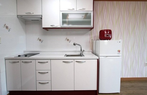 Churemi-mal House | Taean Aloenara Pension