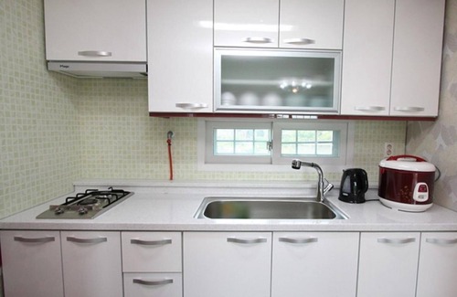 Churemi-mal House | Taean Aloenara Pension