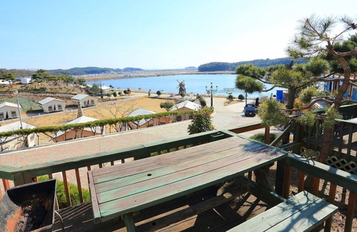 Olmegi House | Taean Buck gwa Baetnaru Pension