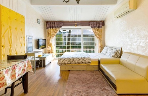 Olmegi House | Taean Elmar Pension