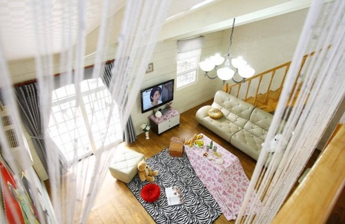 Olmegi House | Taean Elmar Pension