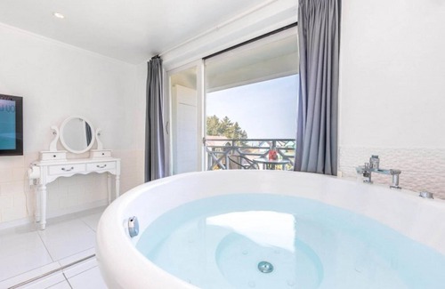 Taean House | Taean Piano Spa Pension