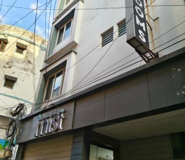 Thousand Lights Hotel | Tag my stay mist