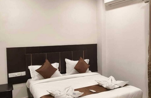 Thousand Lights Hotel | Tag my stay mist