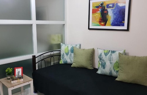San Jose Apartment | Tagaytay Staycation - Dahlia