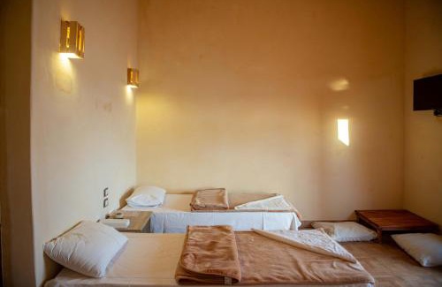 Siwa Resort | Taghaghien Island Resort