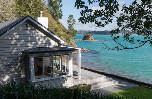 Russell Villa | Tahapuke by Amazing Accom
