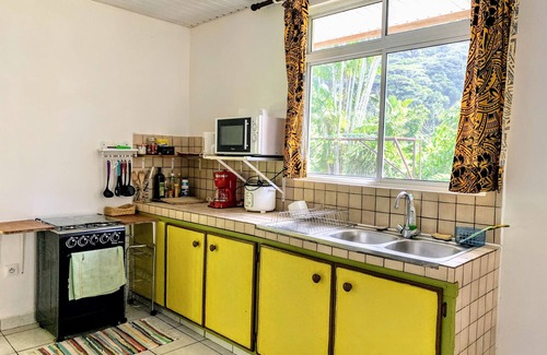 Mahina Ski Chalet | TAHITI - Fare Mitinui Surf Break
