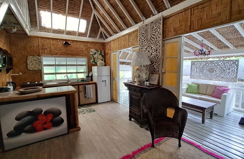 Punaauia Ski Chalet | TAHITI - FARE RAU PITI
