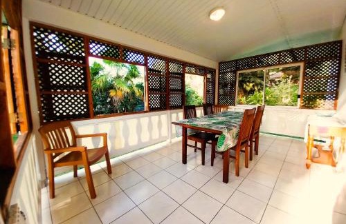 Mahina House | TAHITI - Haumaru Beach Fare