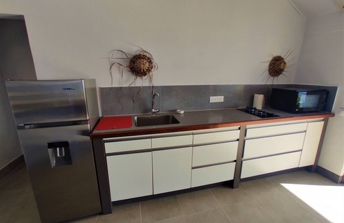 Arue House | TAHITI - Taharaa Beach Bungalow