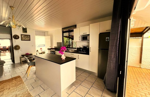 Paea House | TAHITI - The Cozy Corner