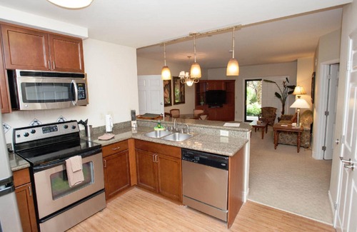 Las Vegas Resort | Tahiti Village Las Vegas One Bedroom Bora Bora Sleeps 4