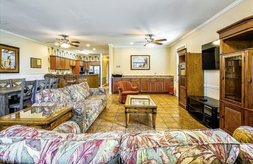 Windy Hill Apartment | Tahitian Princess II 210, 7 BR Luxury Condo with Beautiful Ocean Views, Across Street from the Beach