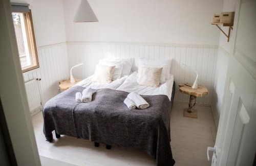 Ylojarvi Apartment | Tahlo Hillhouse and Underhill Beach & Sauna