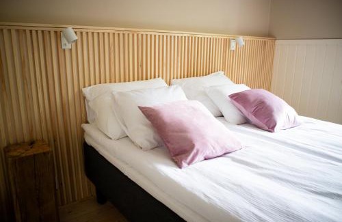 Ylojarvi Apartment | Tahlo Hillhouse and Underhill Beach & Sauna