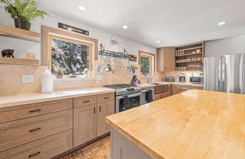 Talmont House | Tahoe City Retreat – For 8!