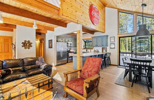 Truckee House | Tahoe Donner Cabin W/Resort Amenities ,Kid And Dog Friendly