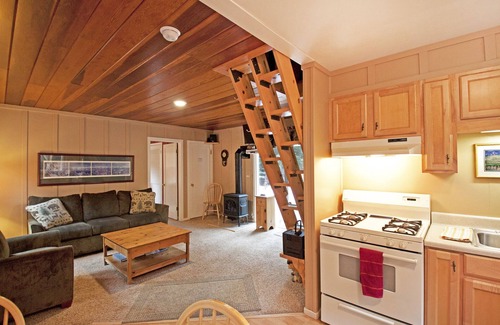 Sunnyside House | Tahoe Park Cottage - West Shore Getaway - Ideal for couples or small families