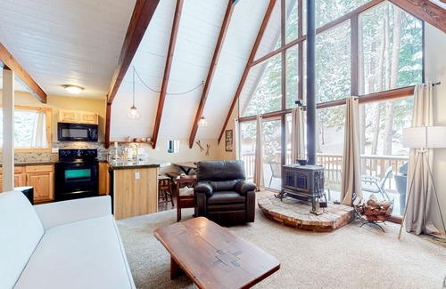 Mountain View Estates House | Tahoe retreat with private hot tub, wood stove, deck, & grill