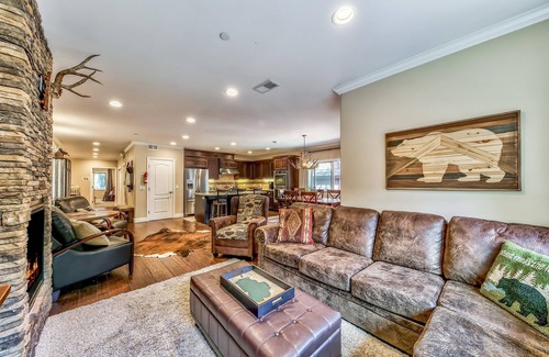 South Lake Tahoe House | Tahoe Woods #502 at Stateline - Lake, Heavenly Village, Slopes, A/C