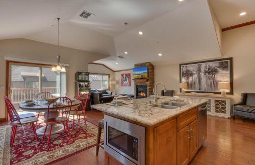 South Lake Tahoe Apartment | Tahoe Woods Penthouse Bdtahoe