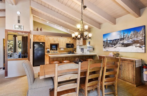 Tahoma Condo | Tahoma Condo w/Gas Grill | Lakefront HOA Amenities Access