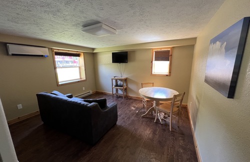 Paradise House | Tahquamenon Suites Lodging - One-Bedroom Suite #1