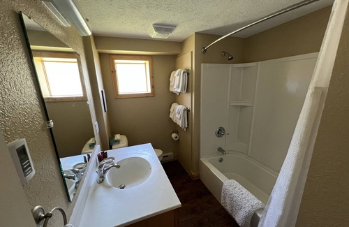 Paradise House | Tahquamenon Suites Lodging - One-Bedroom Suite #1