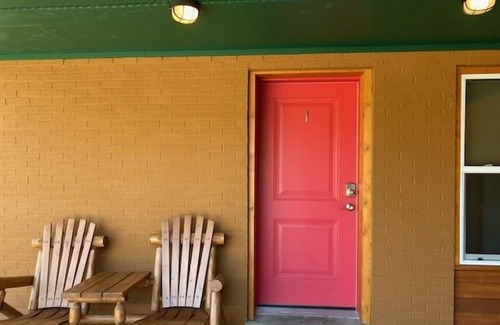 Paradise House | Tahquamenon Suites Lodging - One-Bedroom Suite #1