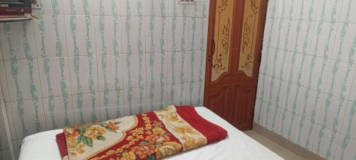 Taltala Hotel | Taiba Guest House - BUDGET&BASIC ROOMS - Near New Market, Esplanade, Dharamatala