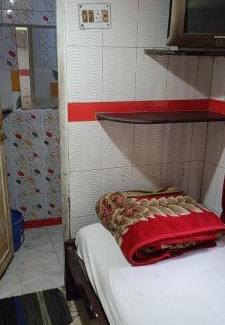 Taltala Hotel | Taiba Guest House - BUDGET&BASIC ROOMS - Near New Market, Esplanade, Dharamatala
