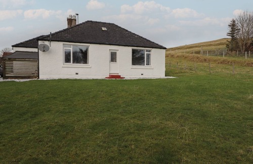 Elgol Cottage | TAIGH NEILAG, pet friendly, character holiday cottage in Elgol
